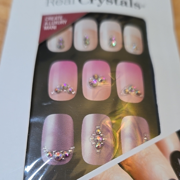 Accessories - Pink and Purple Nail Set with Crystalsi
